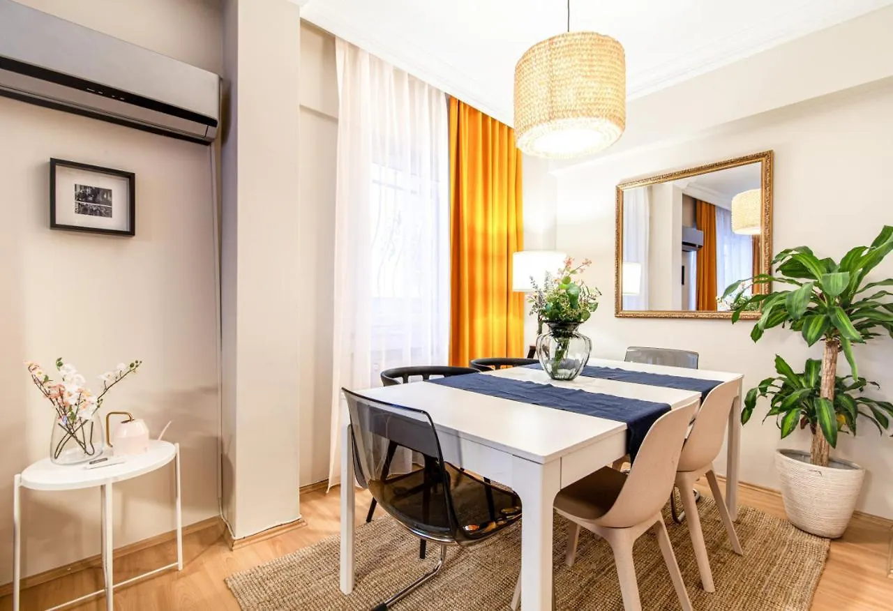 Central And Convenient Flat In Sisli Apartment Istanbul Turkey